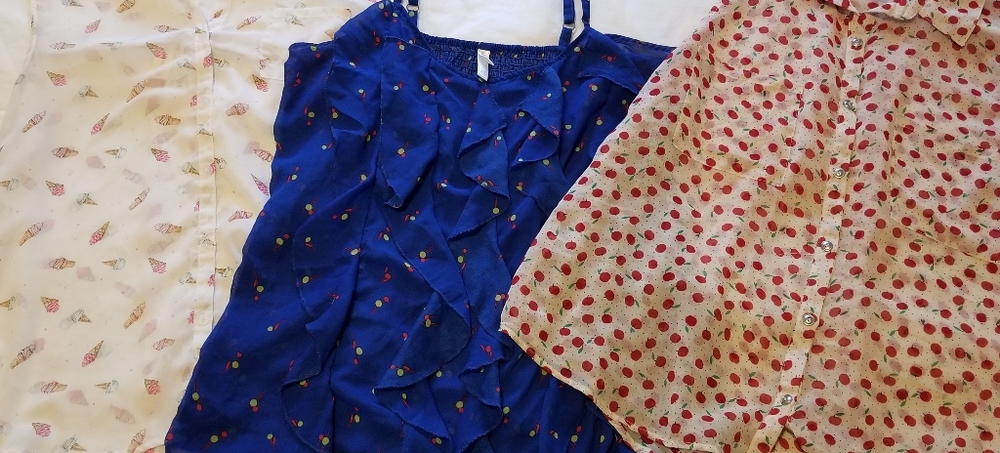 Bundle of 3 sheer tanks